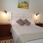 I Tre Poeti Lägenhet Saturnia