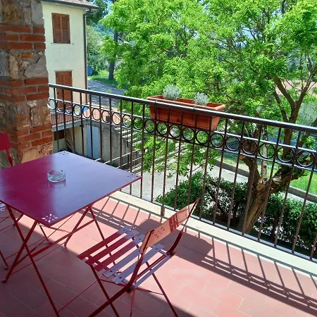 I Tre Poeti Apartment *