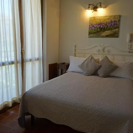I Tre Poeti * Saturnia