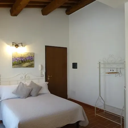 I Tre Poeti Apartment Saturnia