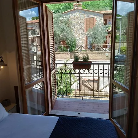Apartment I Tre Poeti