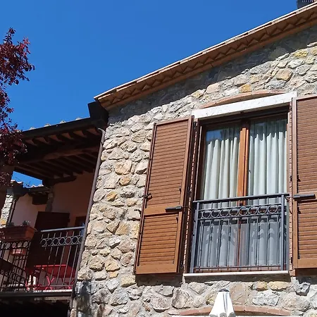 I Tre Poeti Saturnia