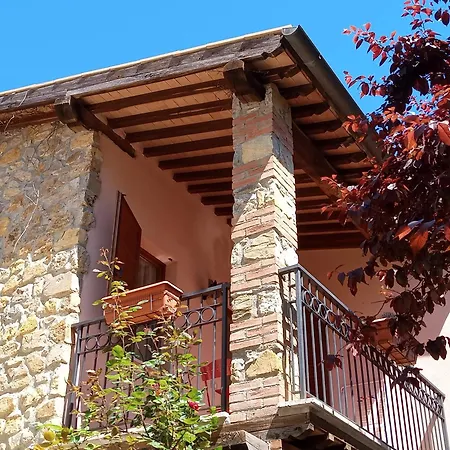 Daire I Tre Poeti Saturnia