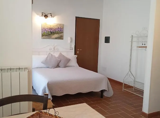 I Tre Poeti * Saturnia