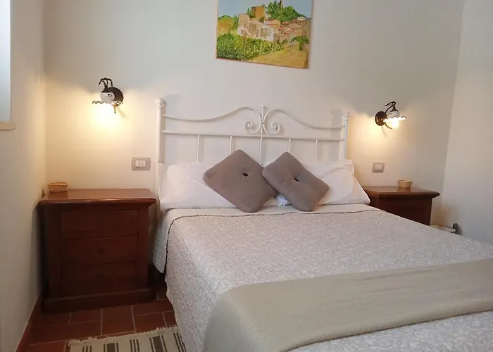 I Tre Poeti Daire Saturnia