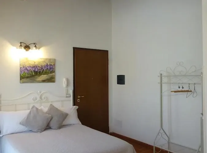 I Tre Poeti Daire Saturnia