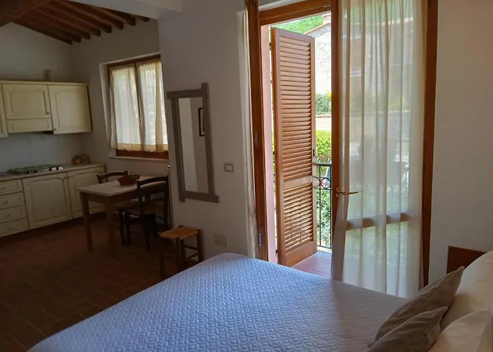 I Tre Poeti Saturnia