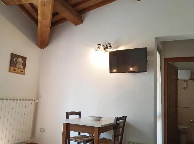 Daire I Tre Poeti Saturnia