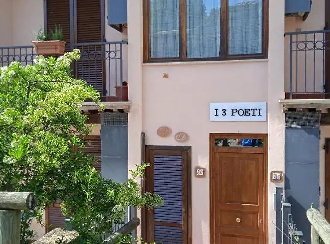 I Tre Poeti Saturnia