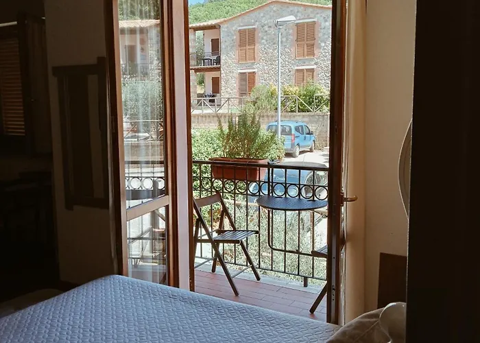 I Tre Poeti * Saturnia