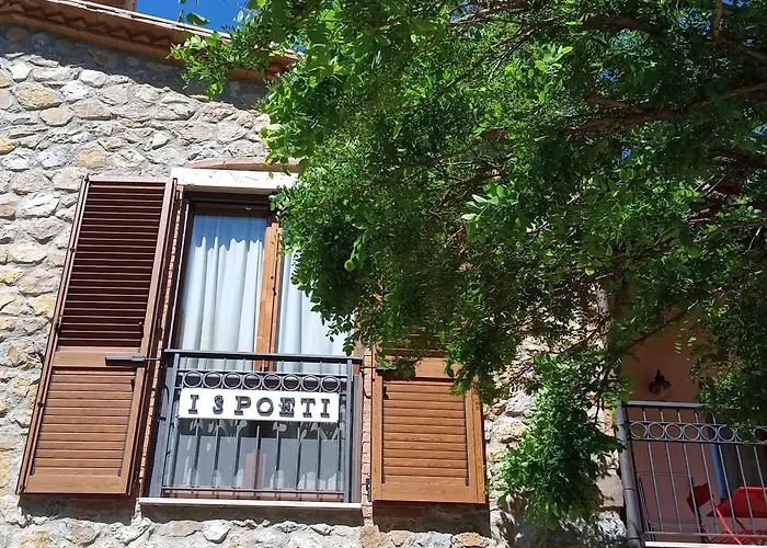 I Tre Poeti Saturnia